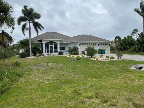 A home in PORT CHARLOTTE