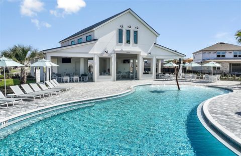 A home in LAKE ALFRED