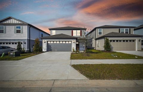 A home in LAKE ALFRED