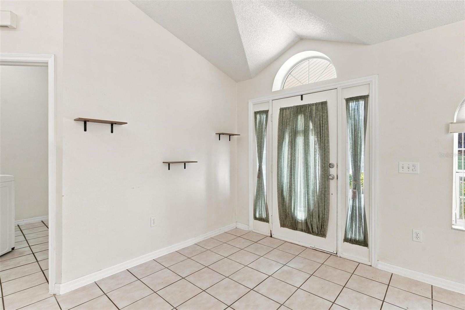 742 WOODVIEW DRIVE