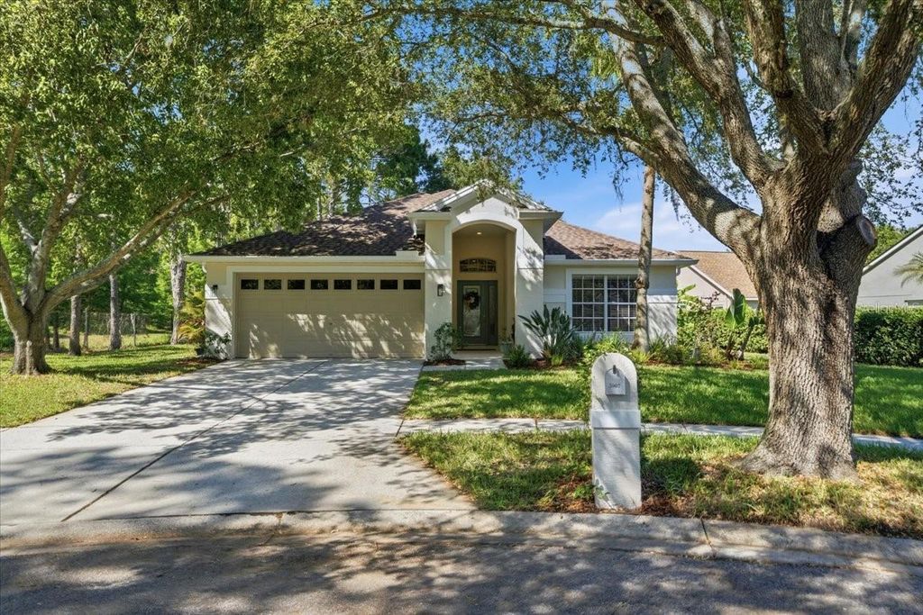 Photo of 5907 Lourdes Way, Lutz, FL 33558 (MLS # TB8509585)