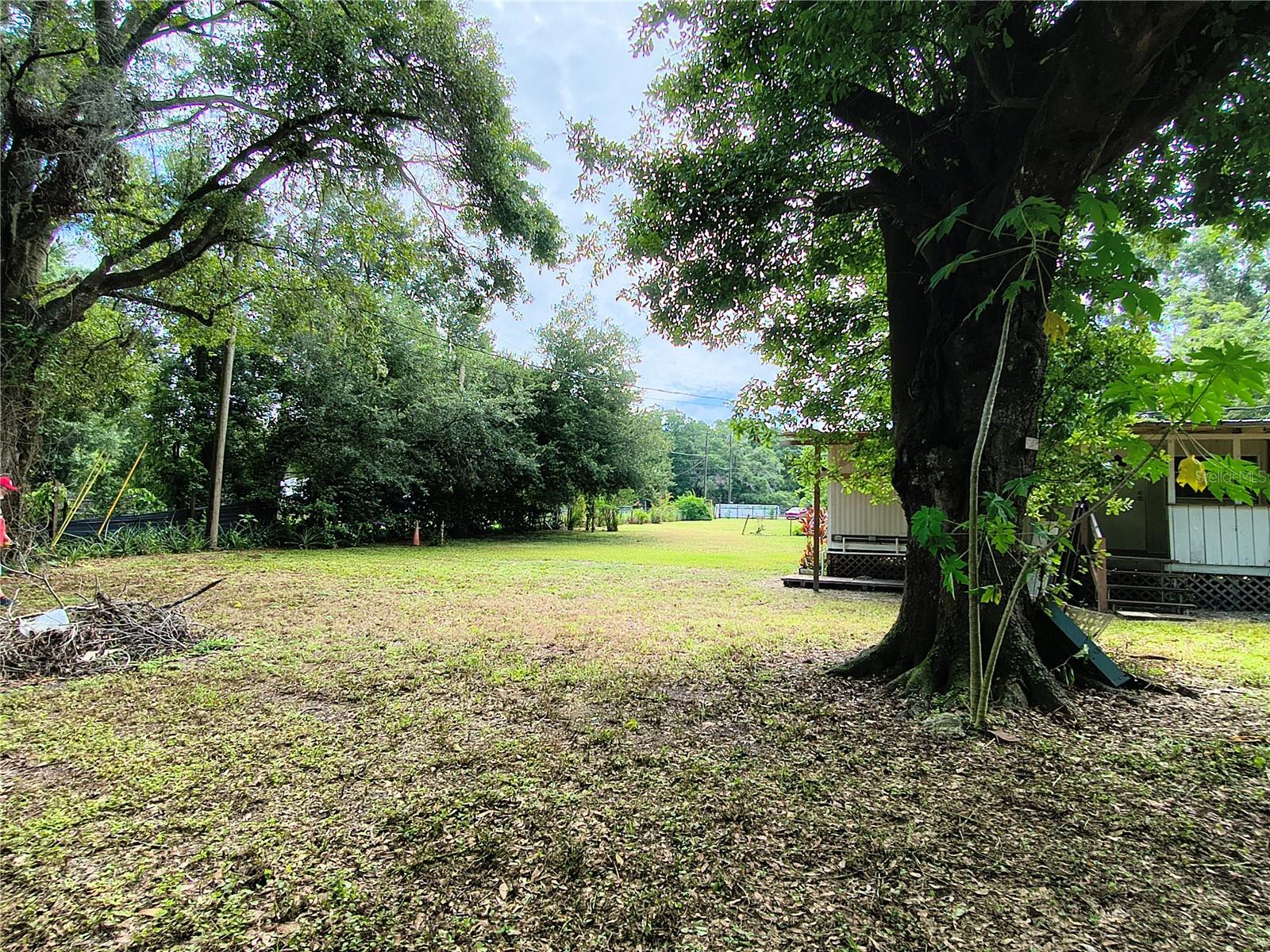 5624 DAVIS ROAD