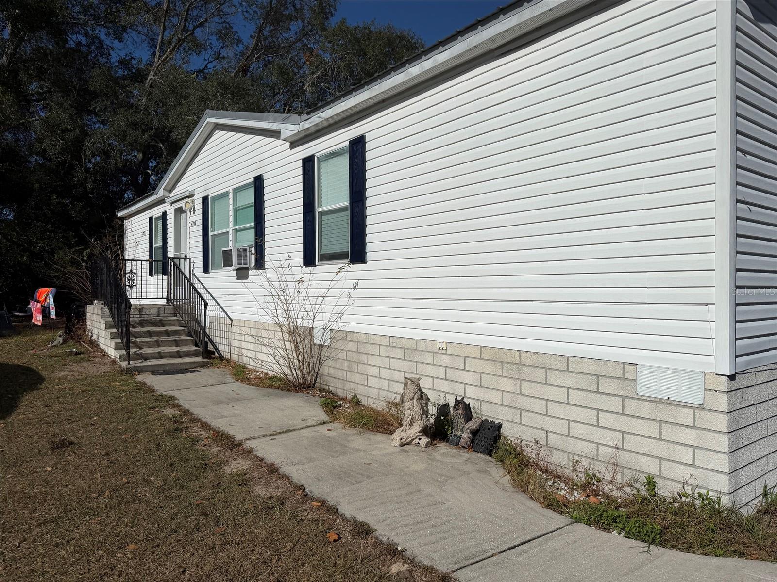 MOBILE HOME MDWS - Residential