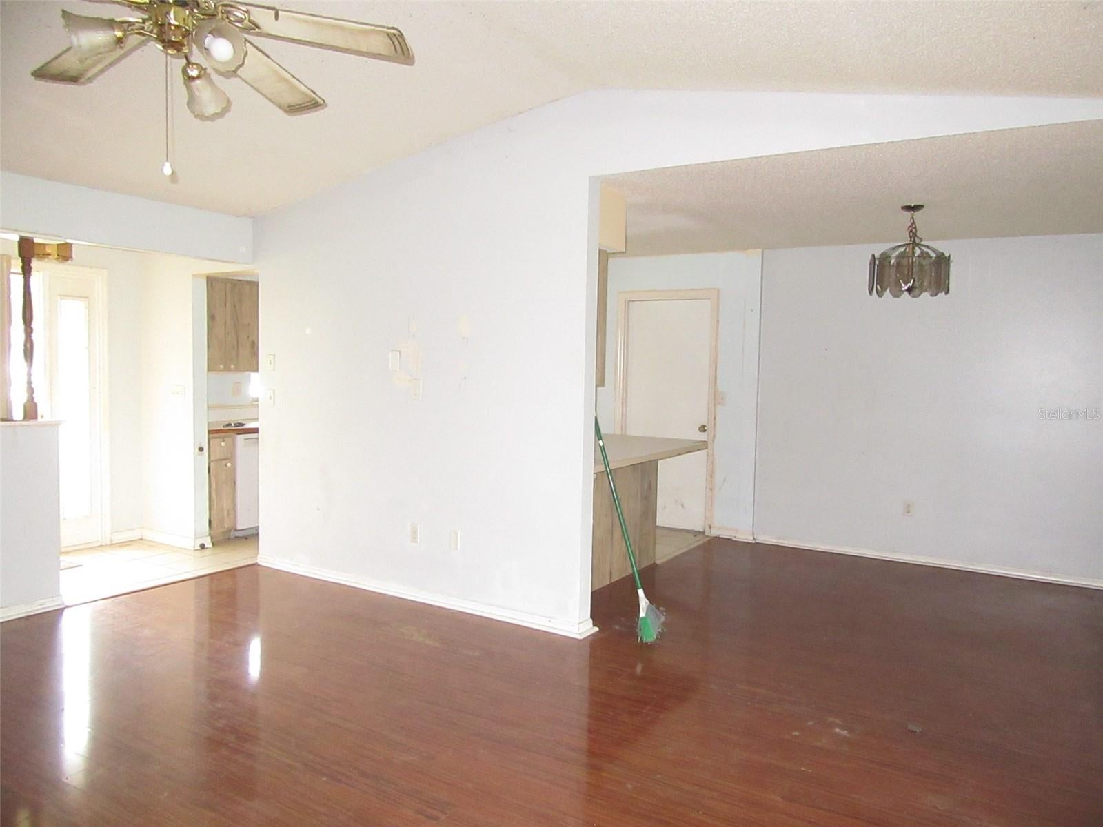 2256 LION TERRACE