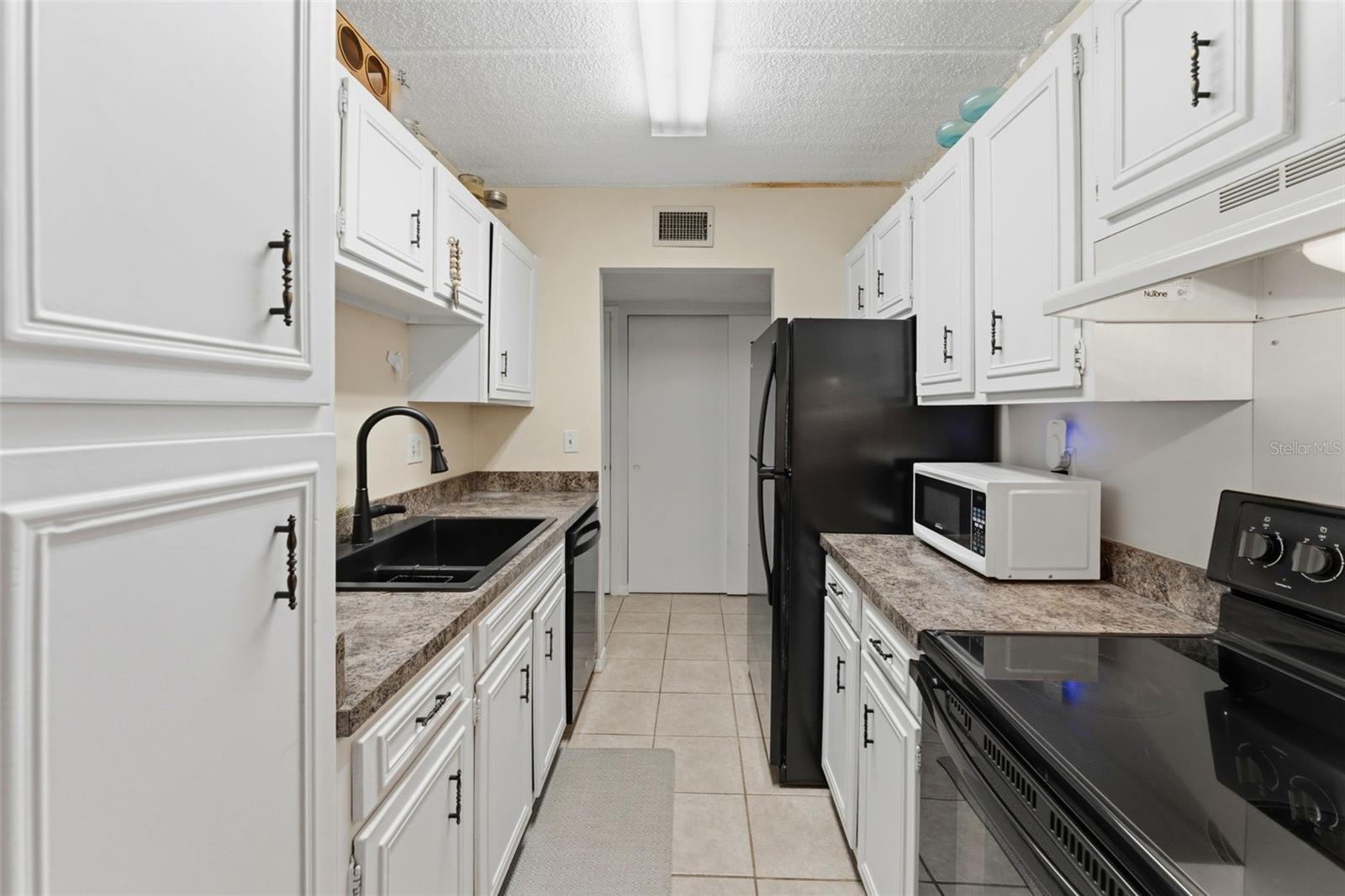 3325 BAYSHORE BOULEVARD E22