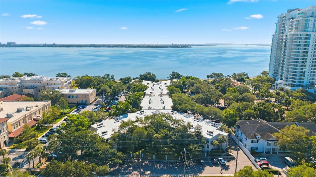 Photo of 3325 Bayshore Boulevard #E22, Tampa, FL 33629 (MLS # TB8500148)