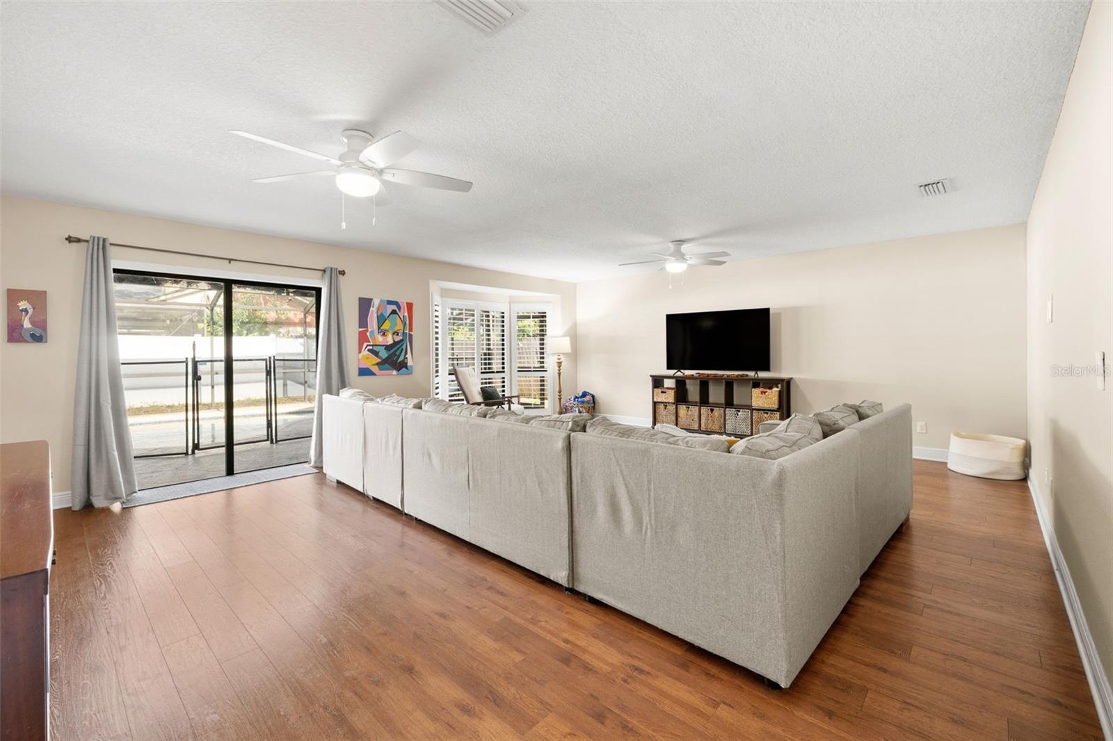 RAINTREE TERRACE - Residential