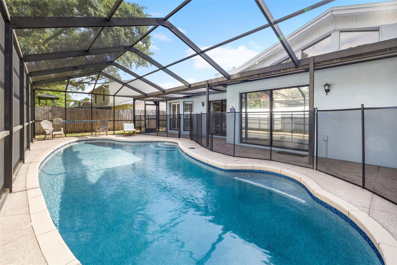 RAINTREE TERRACE - Residential