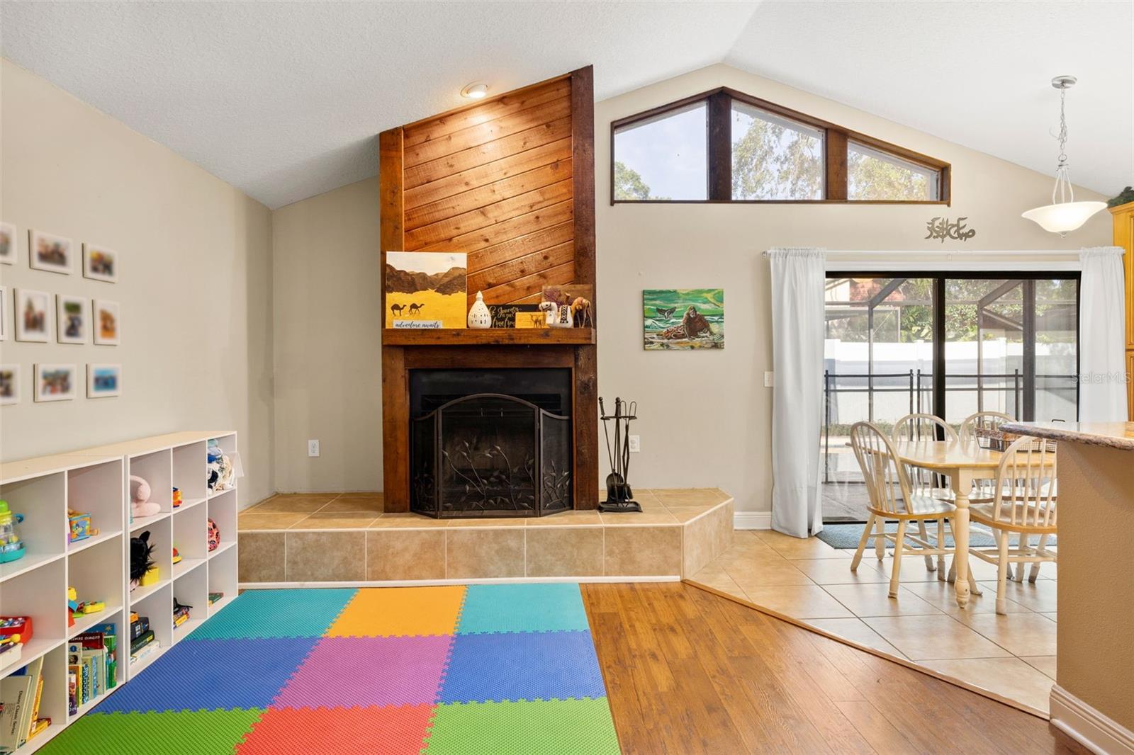 RAINTREE TERRACE - Residential