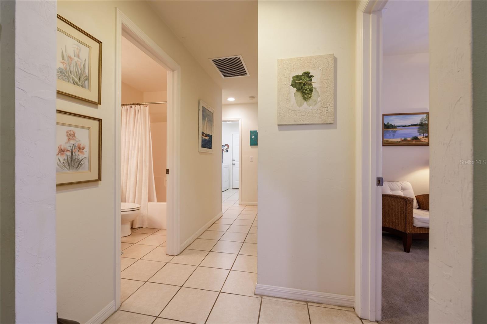 LAKEVIEW VILLAS - Residential