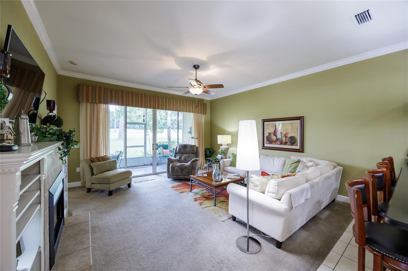 LAKEVIEW VILLAS - Residential