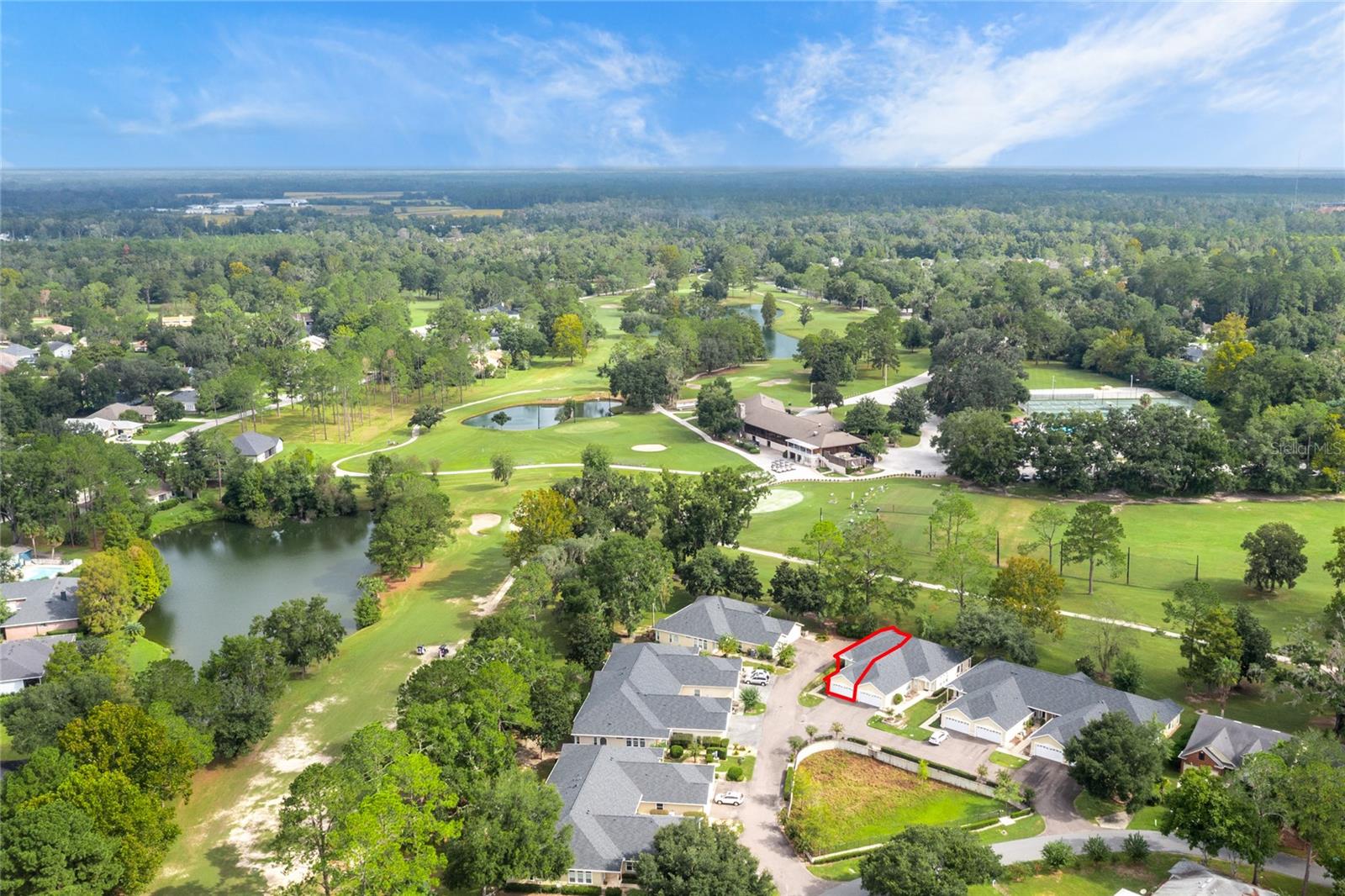 LAKEVIEW VILLAS - Residential