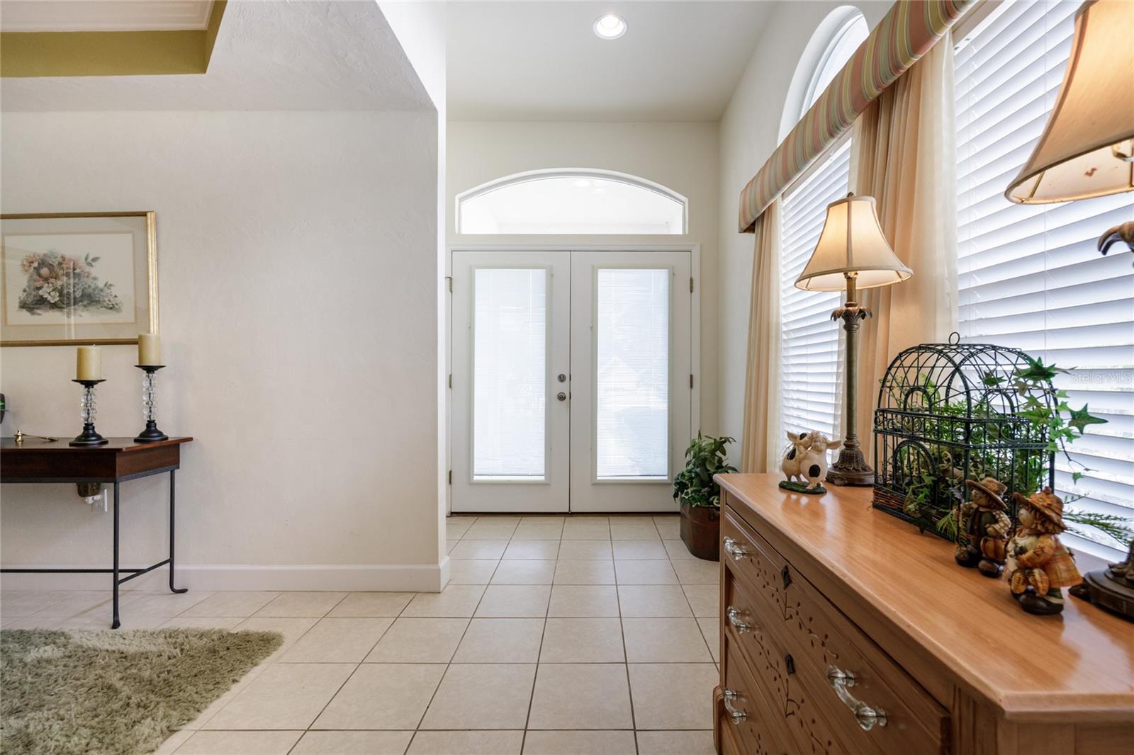 LAKEVIEW VILLAS - Residential