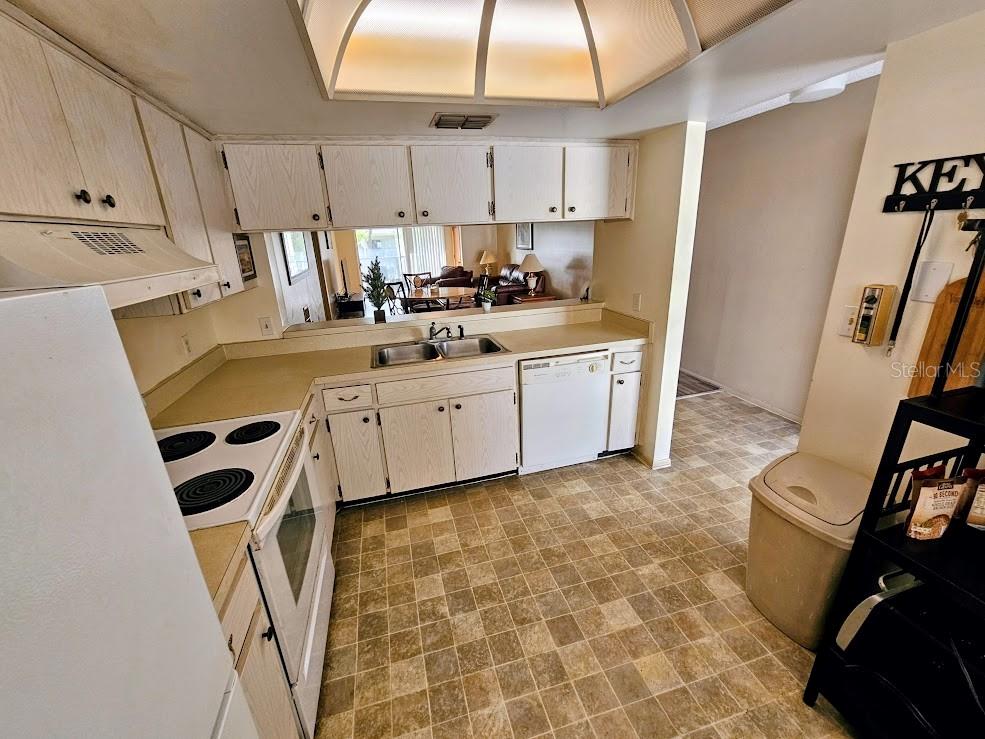 SEMINOLE COUNTRY GREEN CONDO - Residential