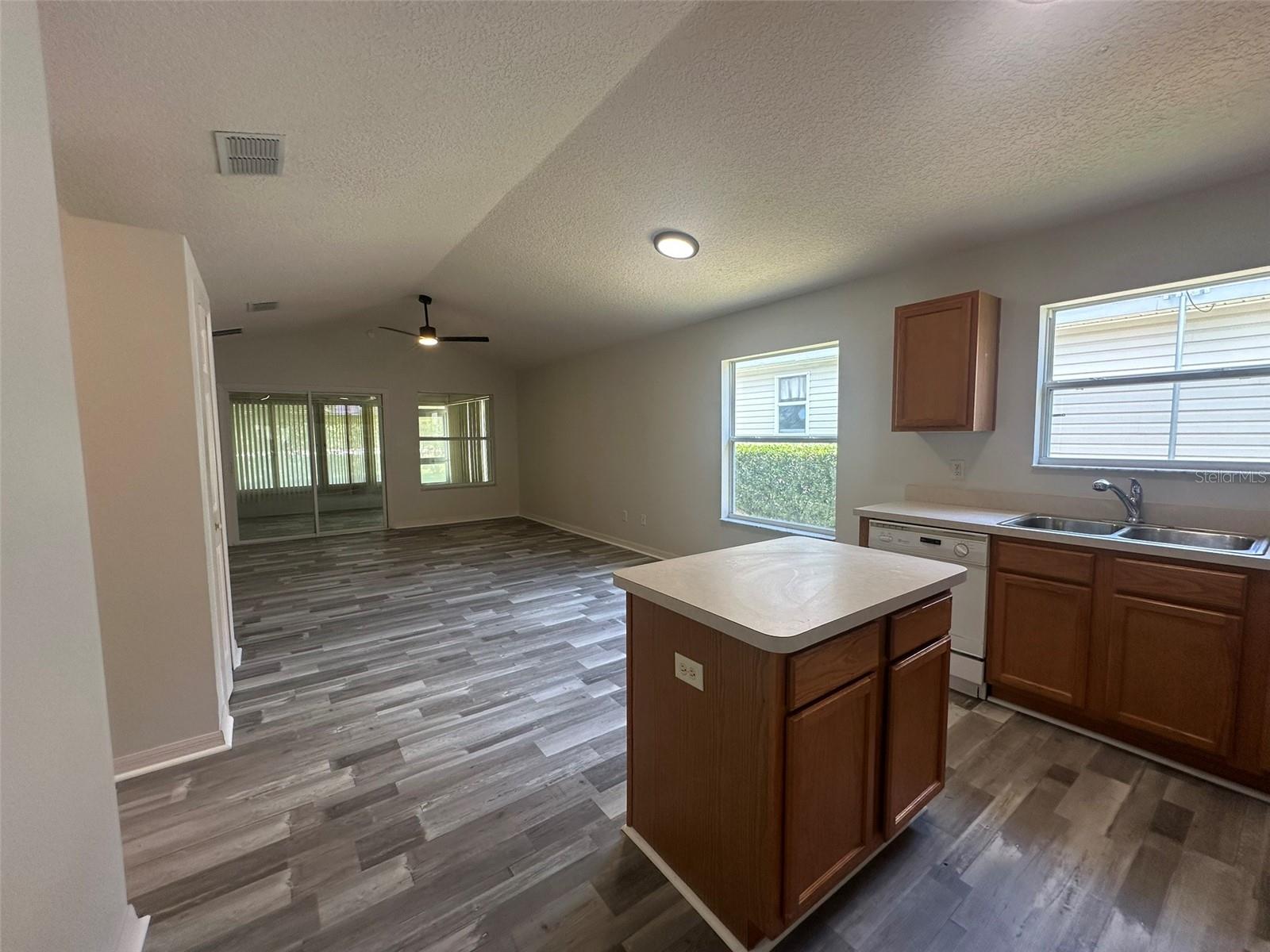 PLANTATION AT LEESBURG GOLFVIEW - Residential