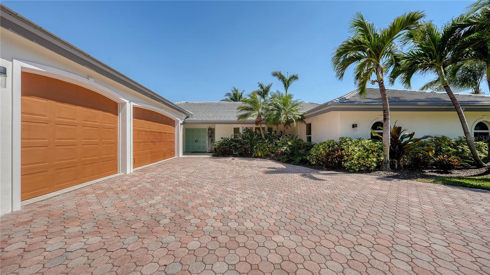 642 S OWL DRIVE