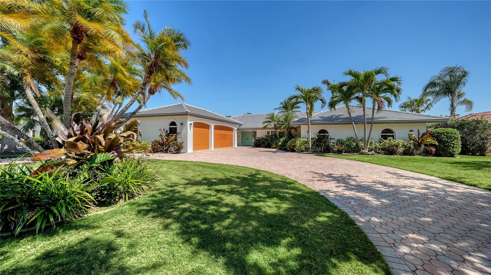 642 S OWL DRIVE