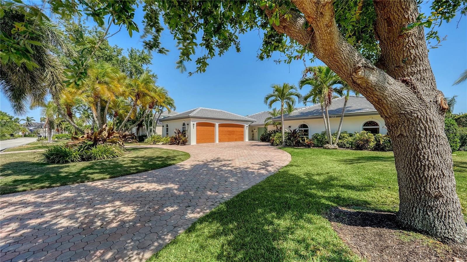642 S OWL DRIVE