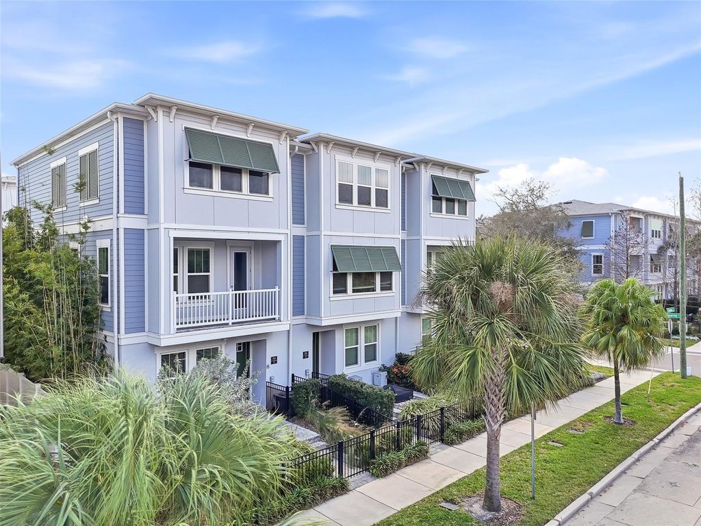 Photo of 2510 W Cleveland Street #2, Tampa, FL 33609 (MLS # TB8463574)