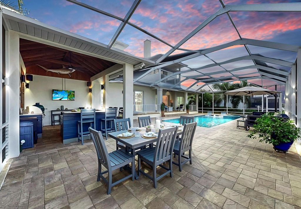 33572 - Apollo Beach / Ruskin community | Sarasota Real Estate 10 Photo of 701 Pinckney Drive, Apollo Beach, FL 33572 (MLS # TB8441935)