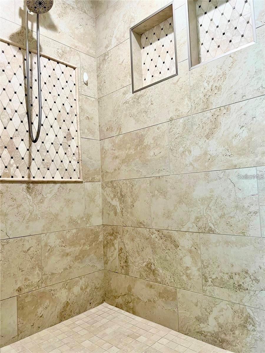 SAVANNAH ESTATES - Residential Lease