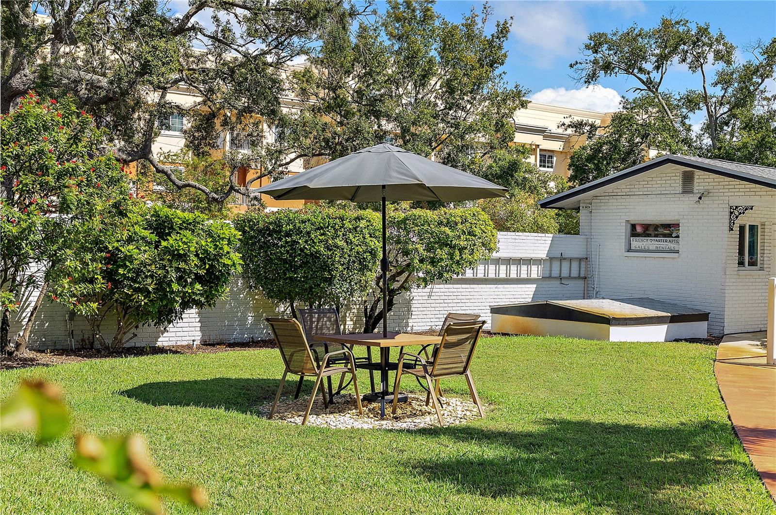 FRENCH QUARTER CONDO - Residential