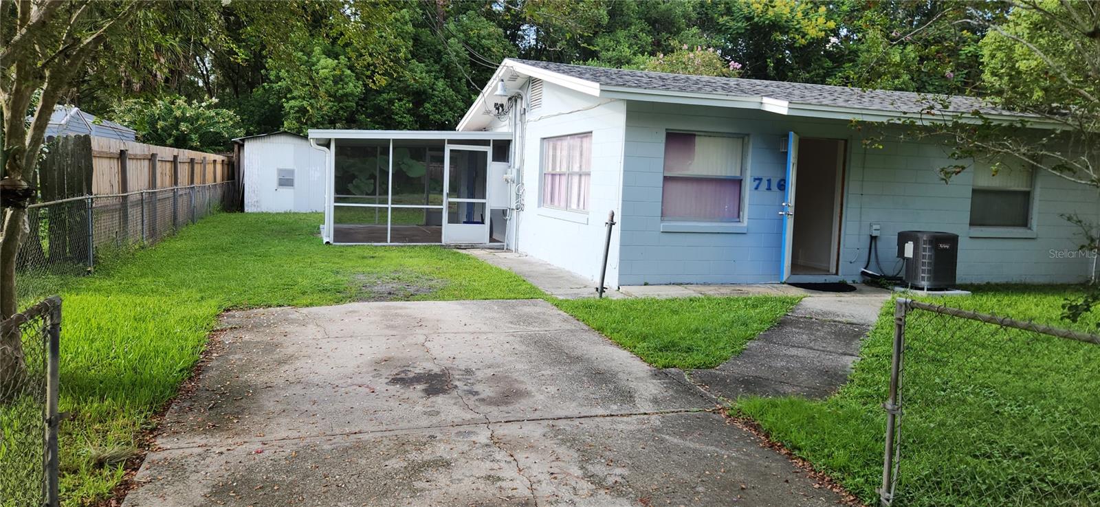 This spacious 2-bedroom apartment offers the flexibility to be used as a 3-bedroom space. Perfect for families or roommates looking for comfortable living in a great location. Contact Claude for more details or to schedule a viewing.