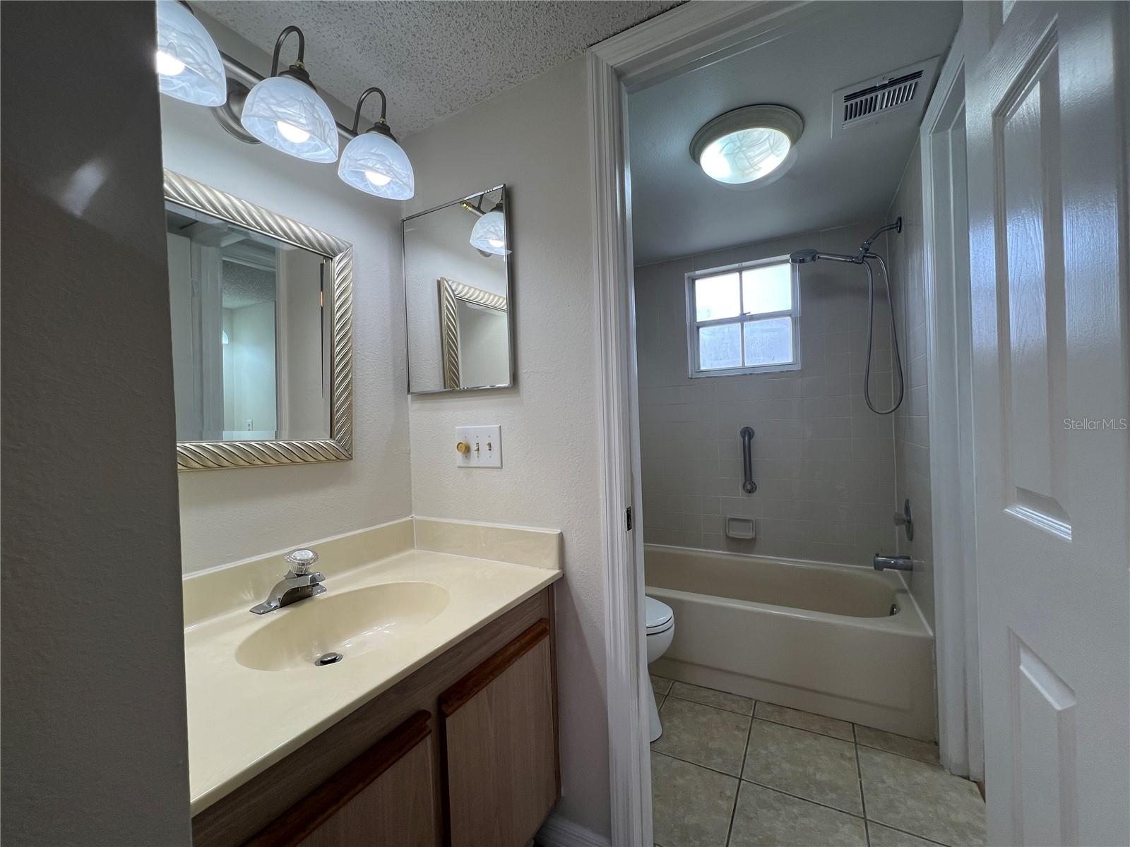 TOWNES OF SOUTHGATE CONDOMINIUM - Residential