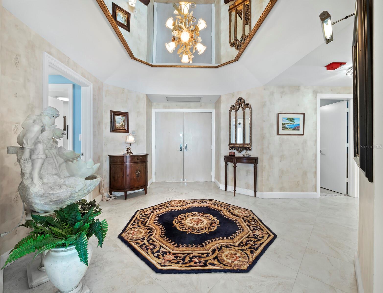 SANCTUARY III - Residential