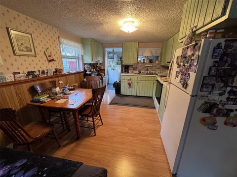 A home in LAKE WALES