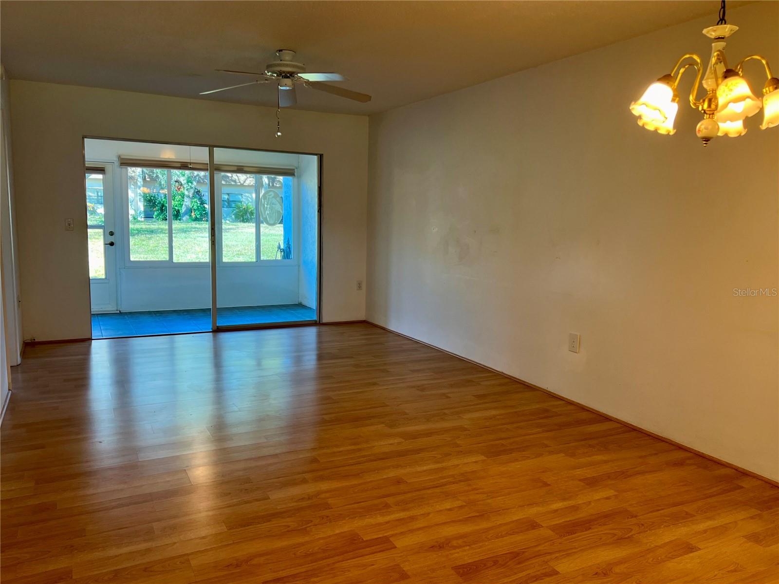 1504 MISSION HILLS BOULEVARD 19C