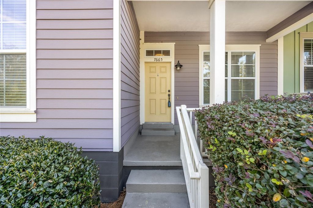 Photo of 7665 SW 24th Lane, Gainesville, FL 32608 (MLS # GC536537)