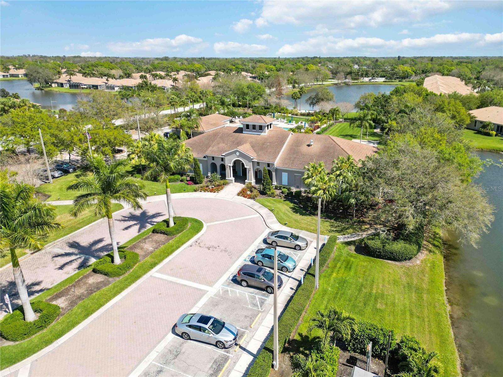 LAKERIDGE FALLS - Residential