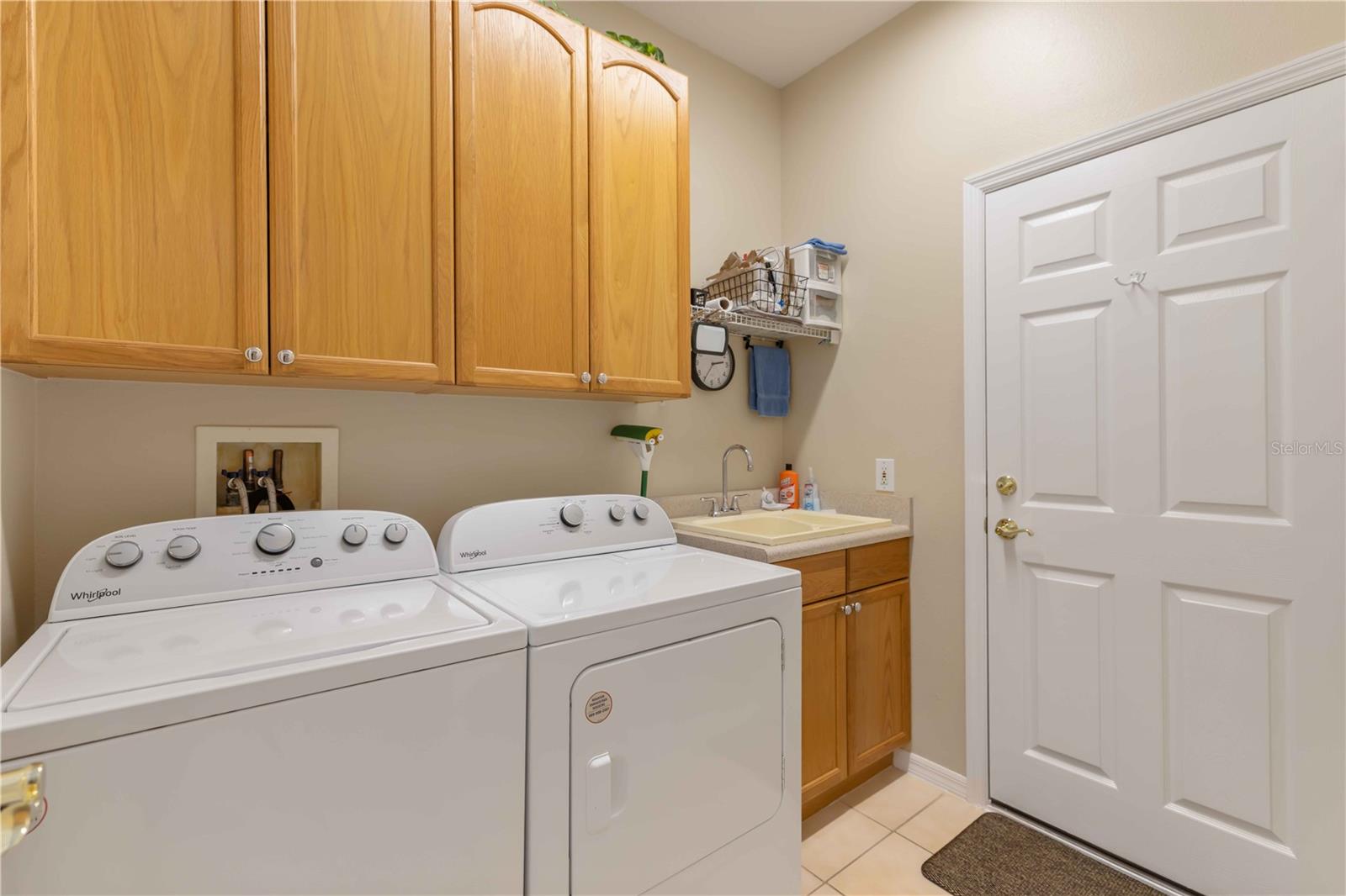 LAKERIDGE FALLS - Residential