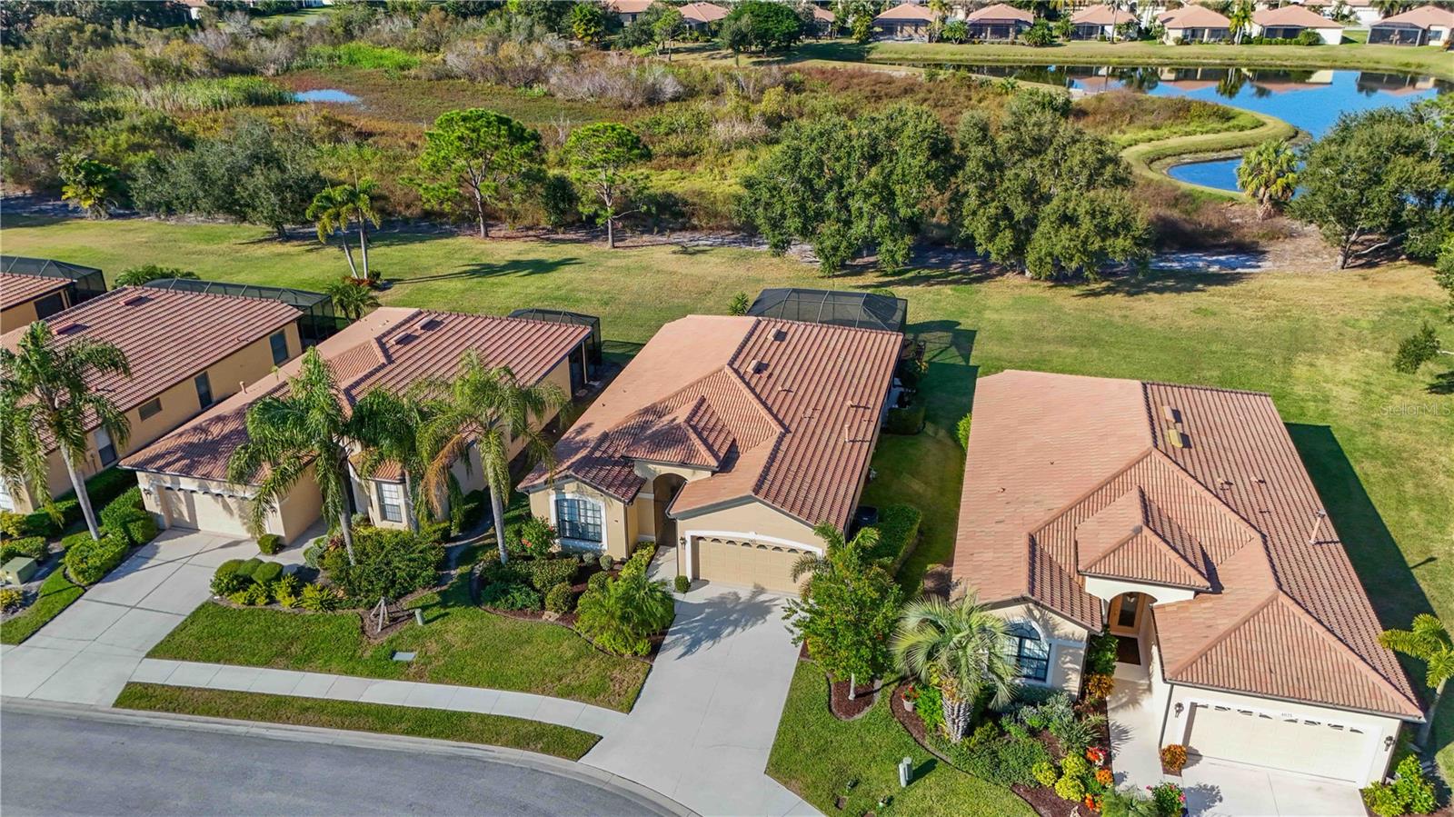 LAKERIDGE FALLS - Residential