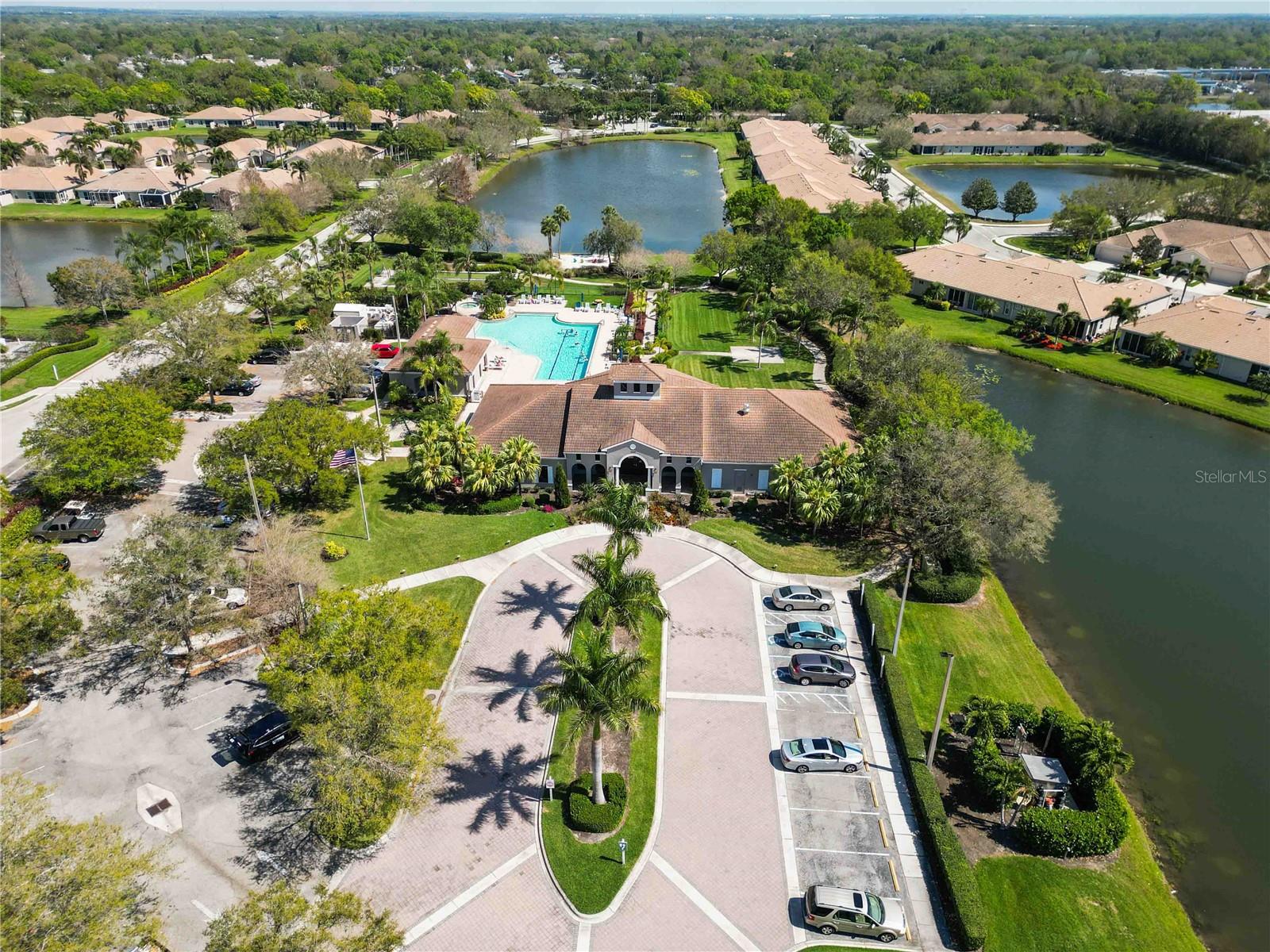 LAKERIDGE FALLS - Residential