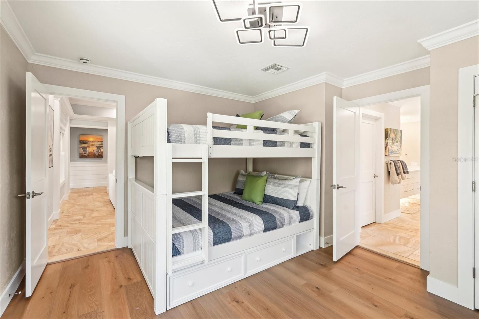 LIDO BEACH DIV B - Residential Lease