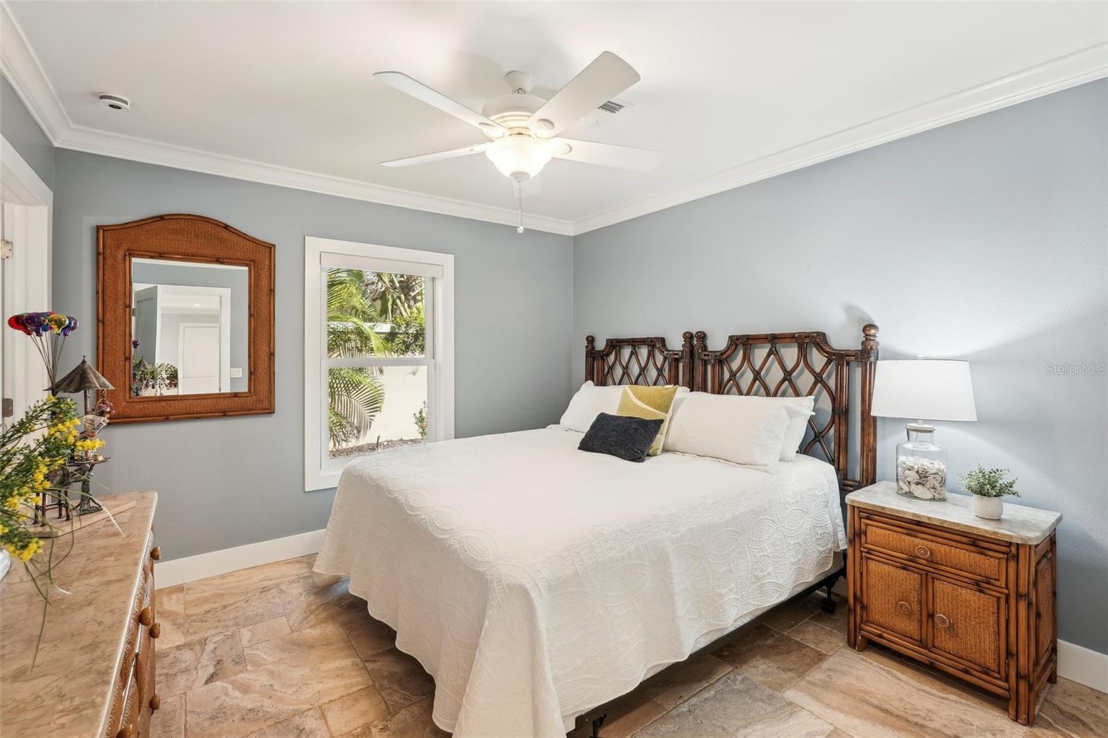 LIDO BEACH DIV B - Residential Lease