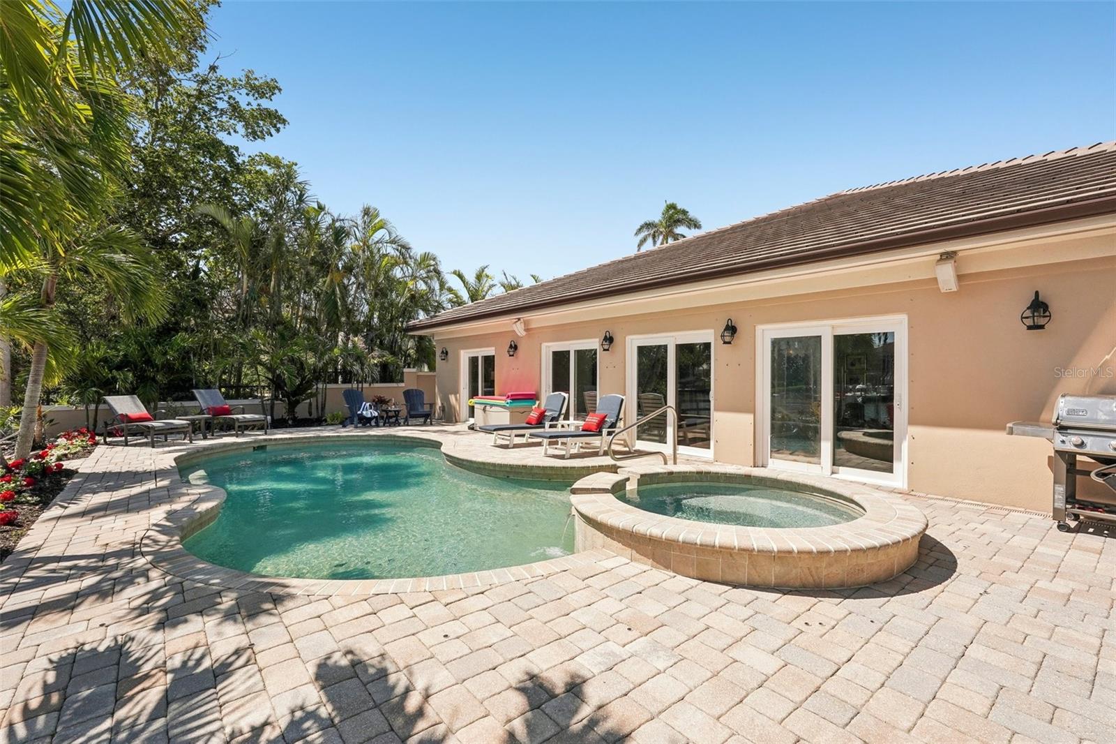 LIDO BEACH DIV B - Residential Lease