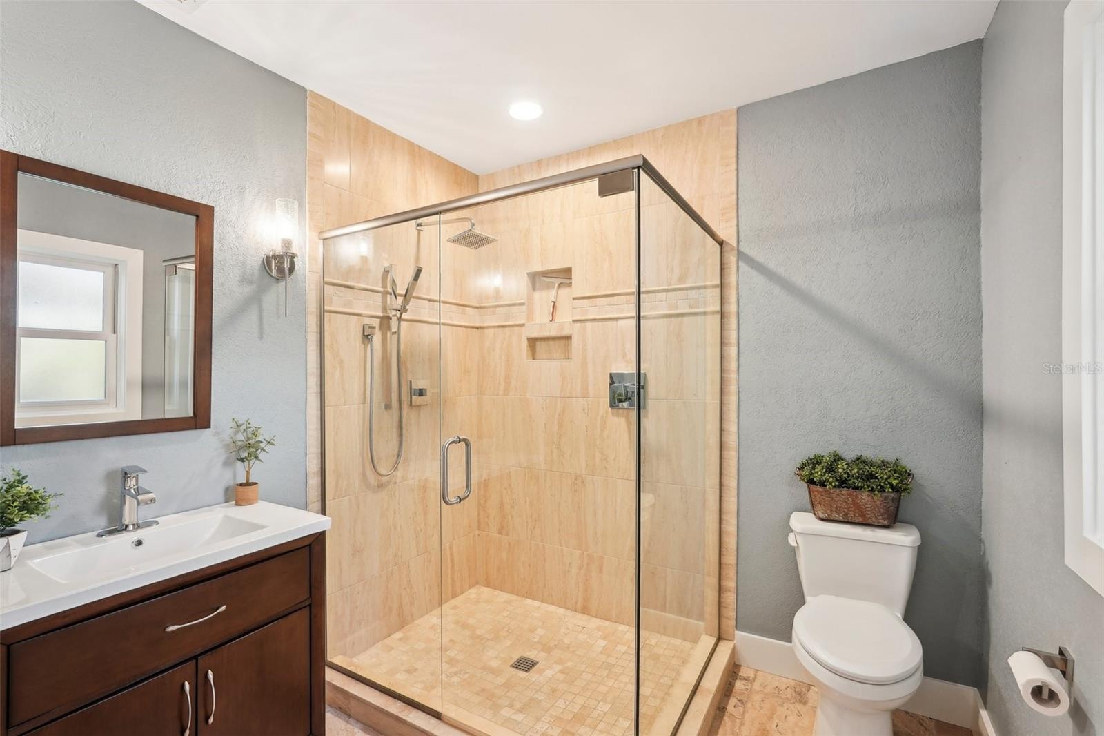 LIDO BEACH DIV B - Residential Lease