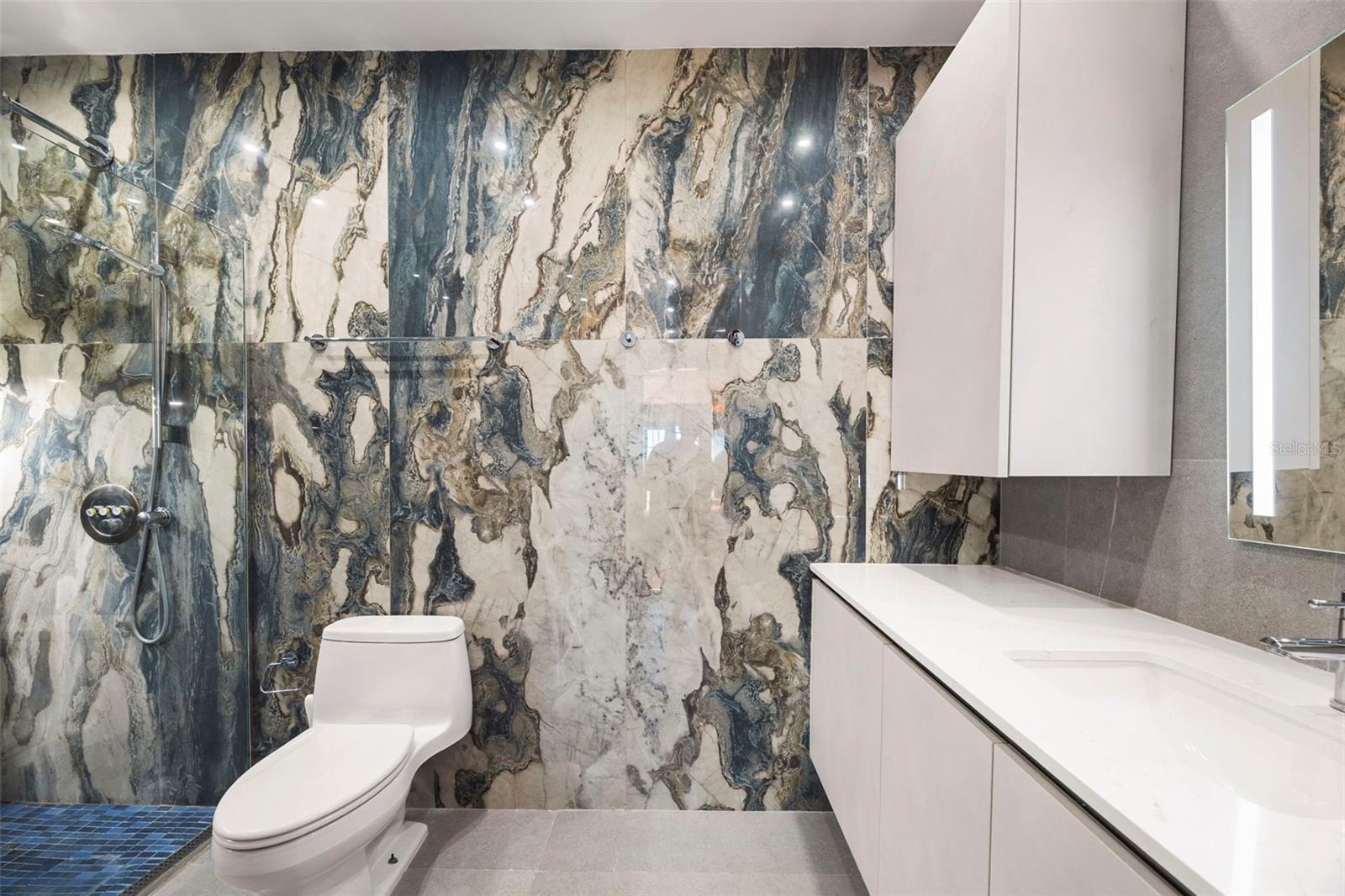 PUNTA DEL MAR - Residential