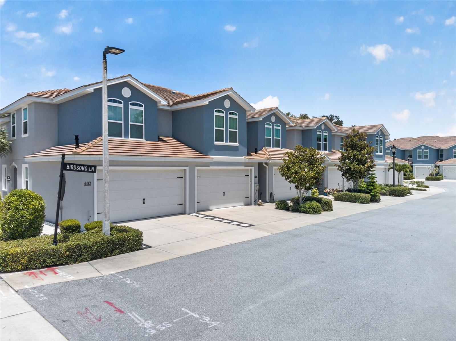 HIGHLAND RIDGE TWNHMS - Residential