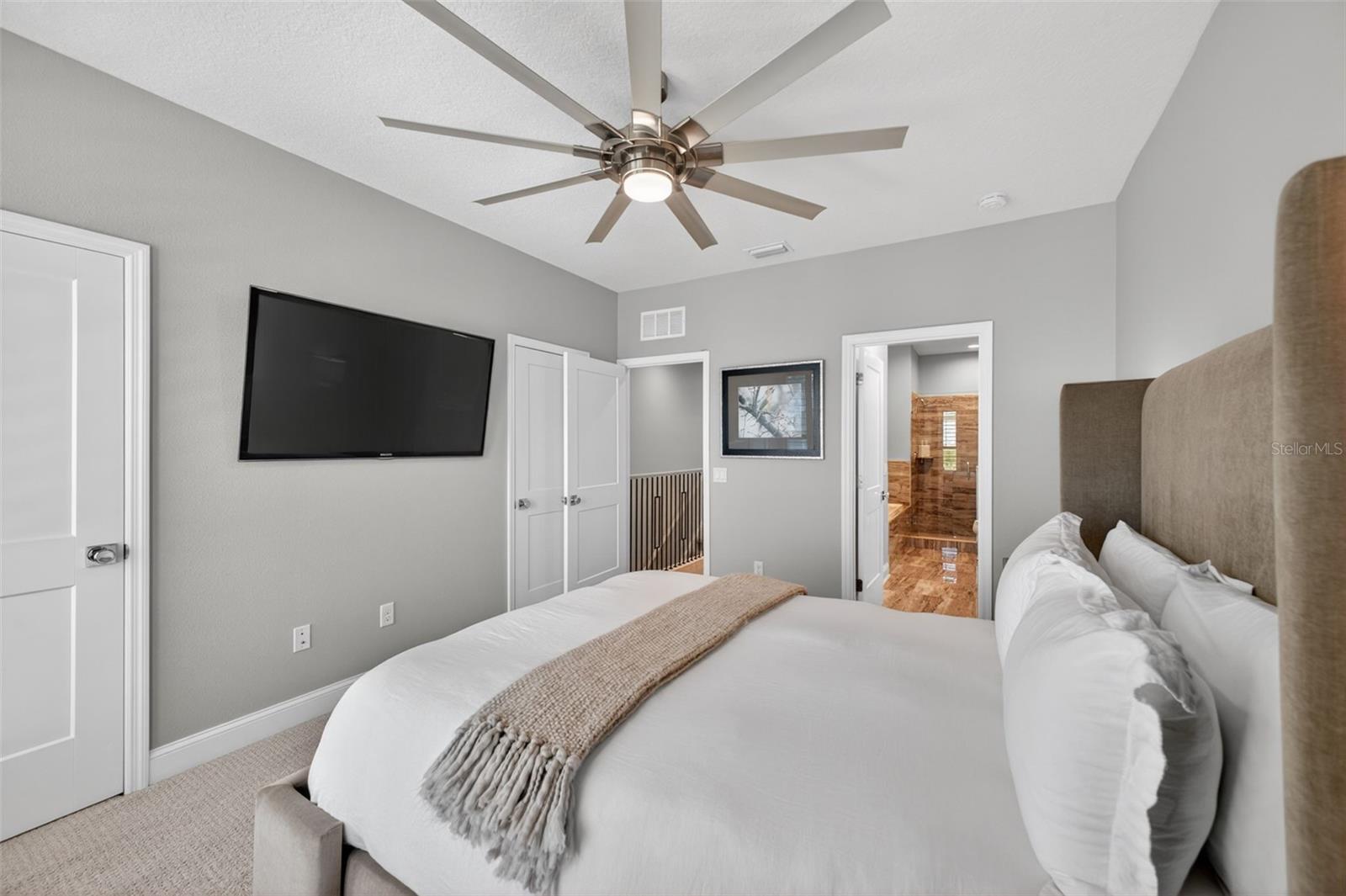 HIGHLAND RIDGE TWNHMS - Residential