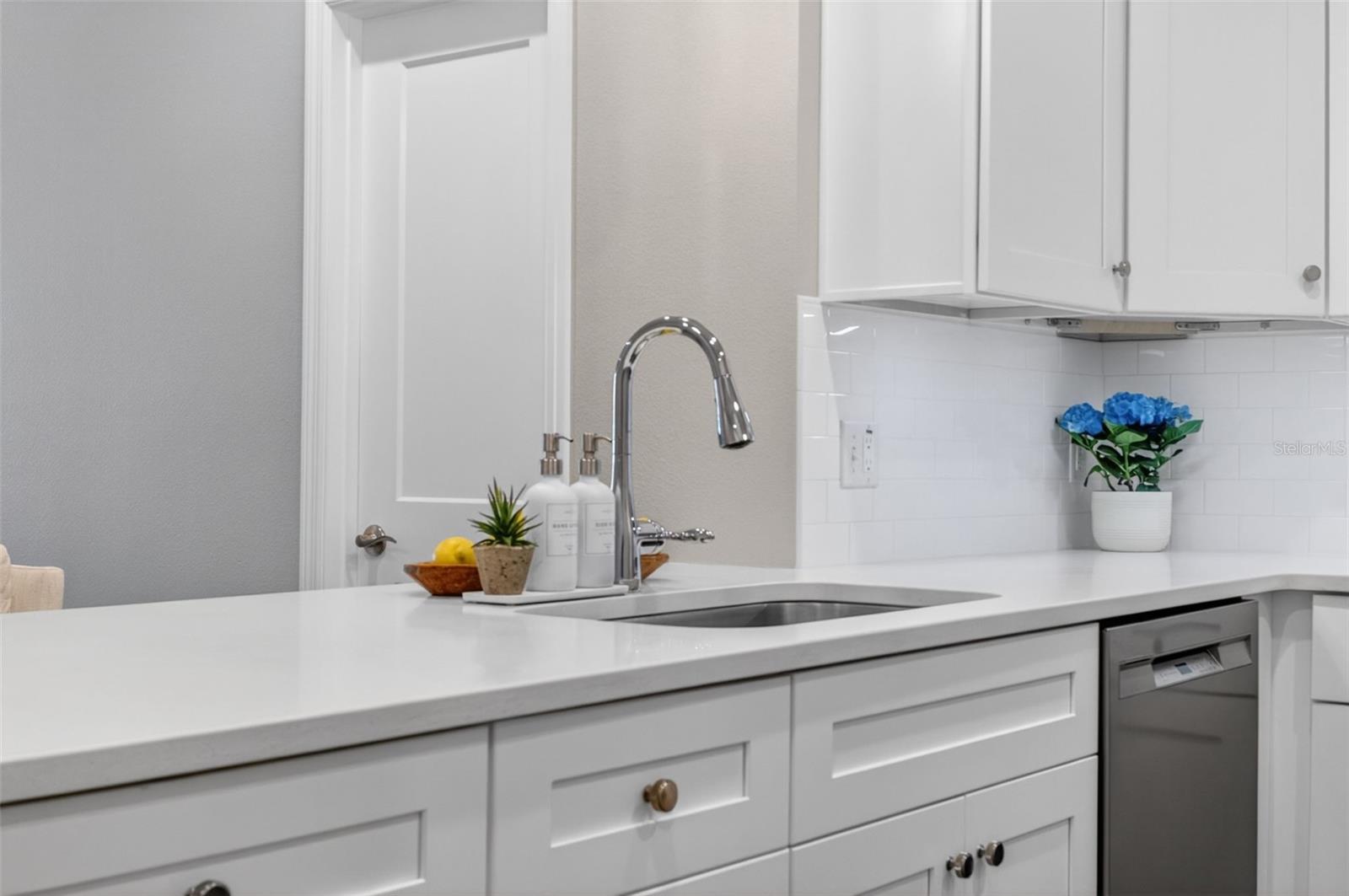 HIGHLAND RIDGE TWNHMS - Residential