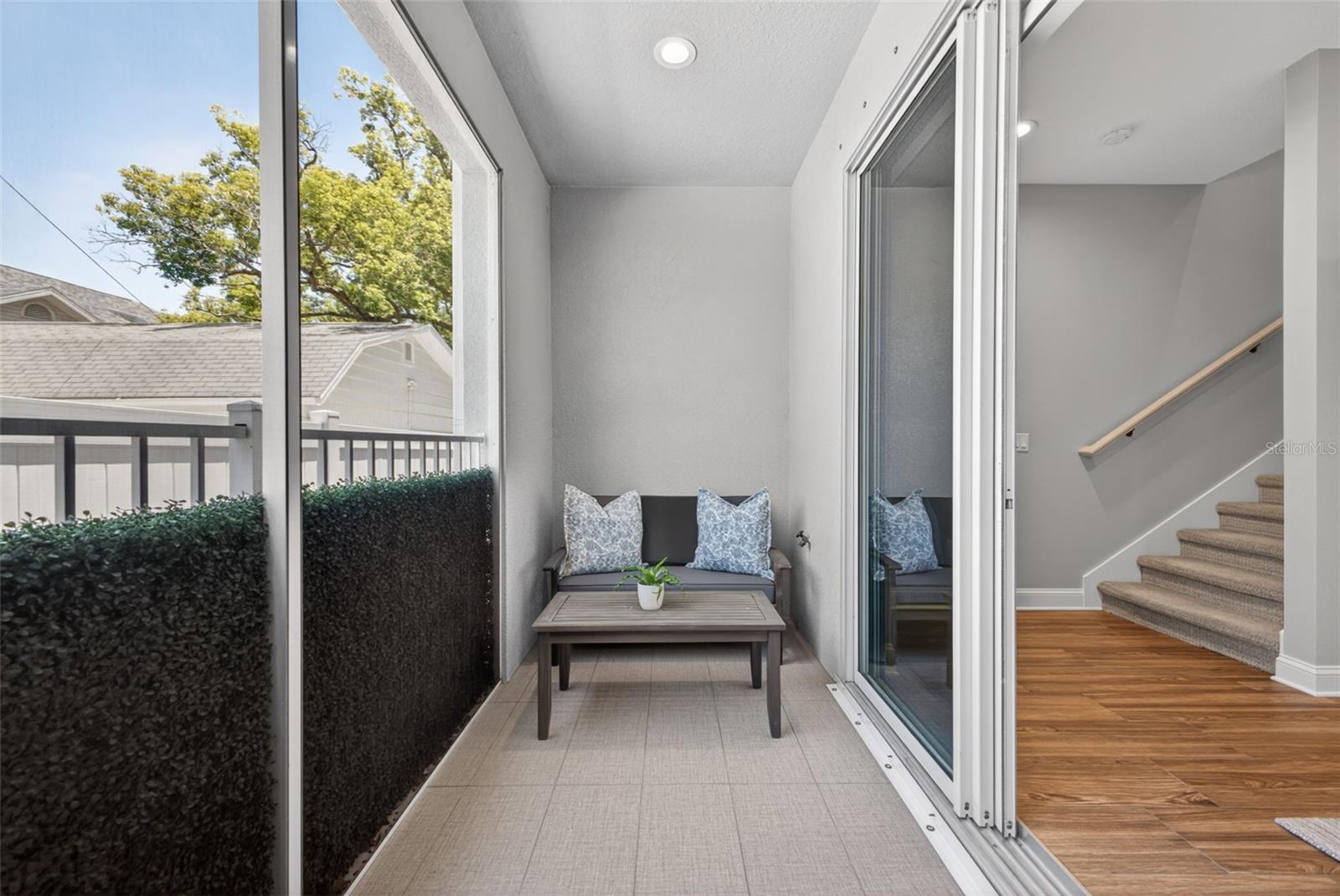 HIGHLAND RIDGE TWNHMS - Residential