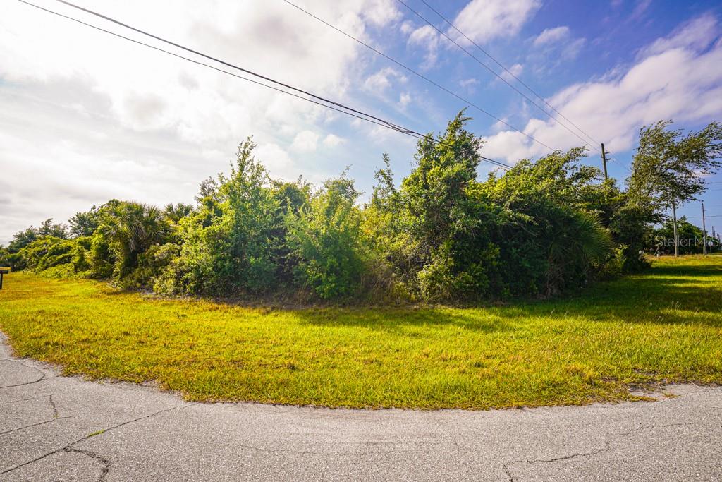 PORT CHARLOTTE SEC 085 - Land