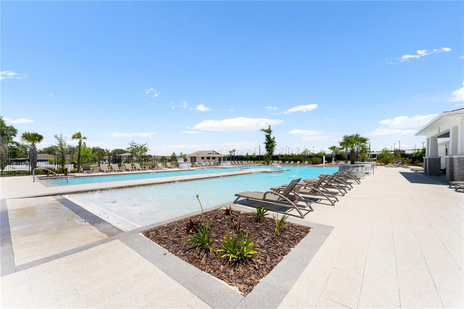 ABBOTT SQUARE PH 1B - Residential