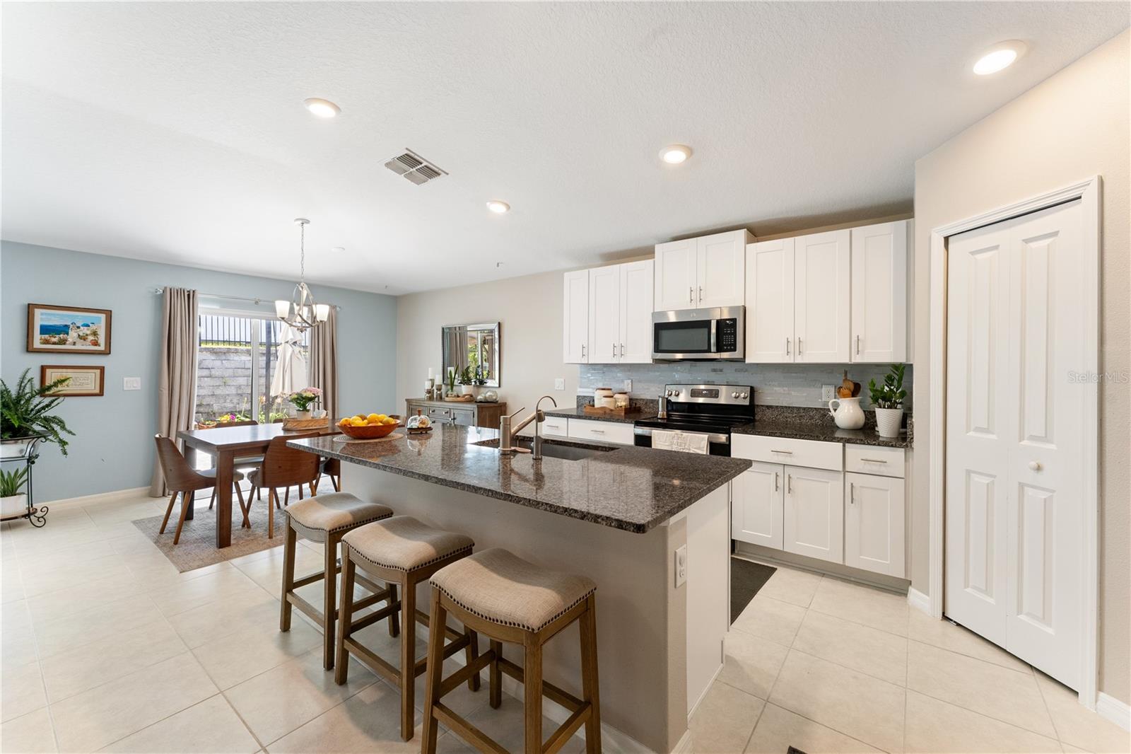 ABBOTT SQUARE PH 1B - Residential