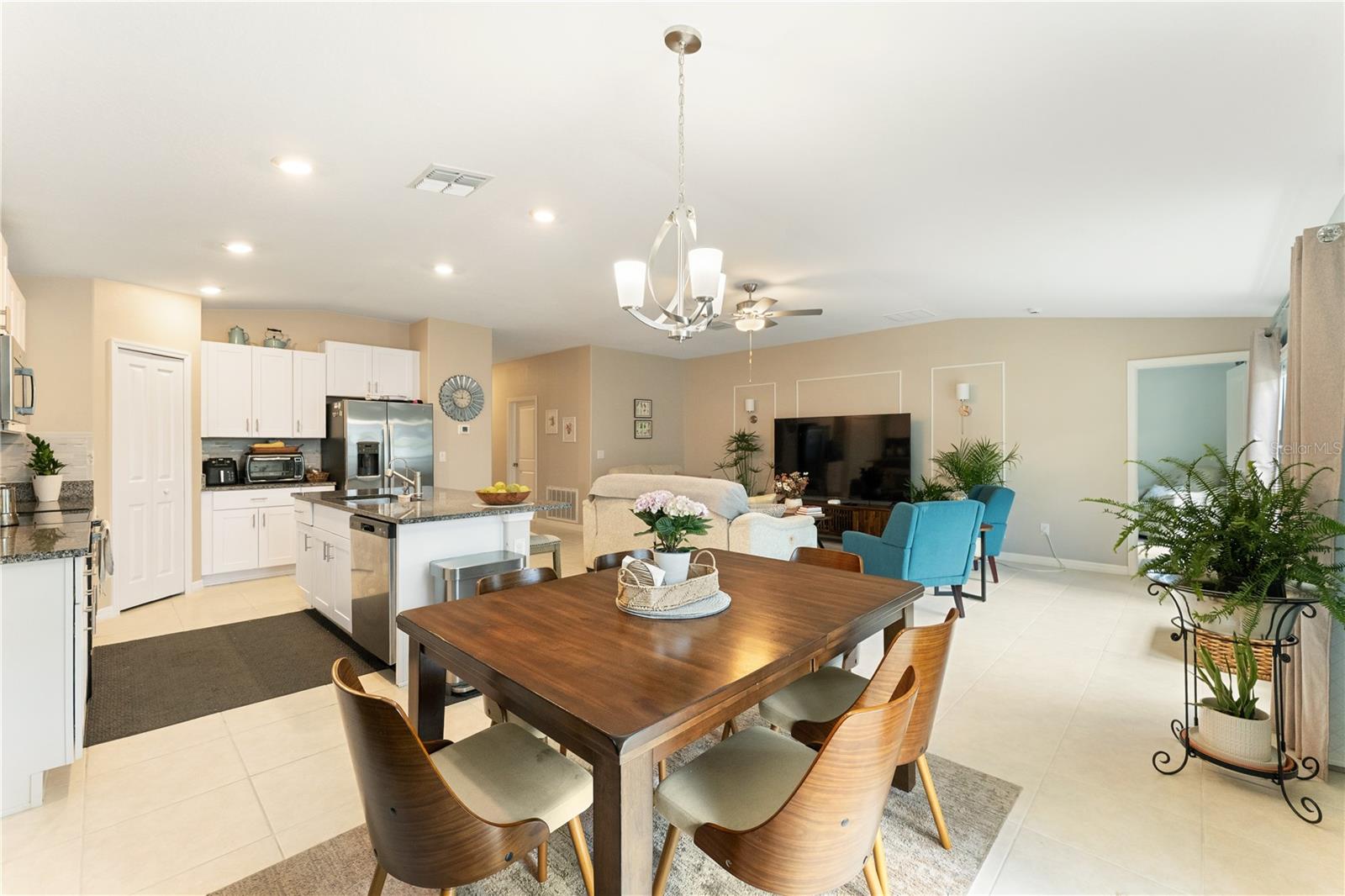 ABBOTT SQUARE PH 1B - Residential