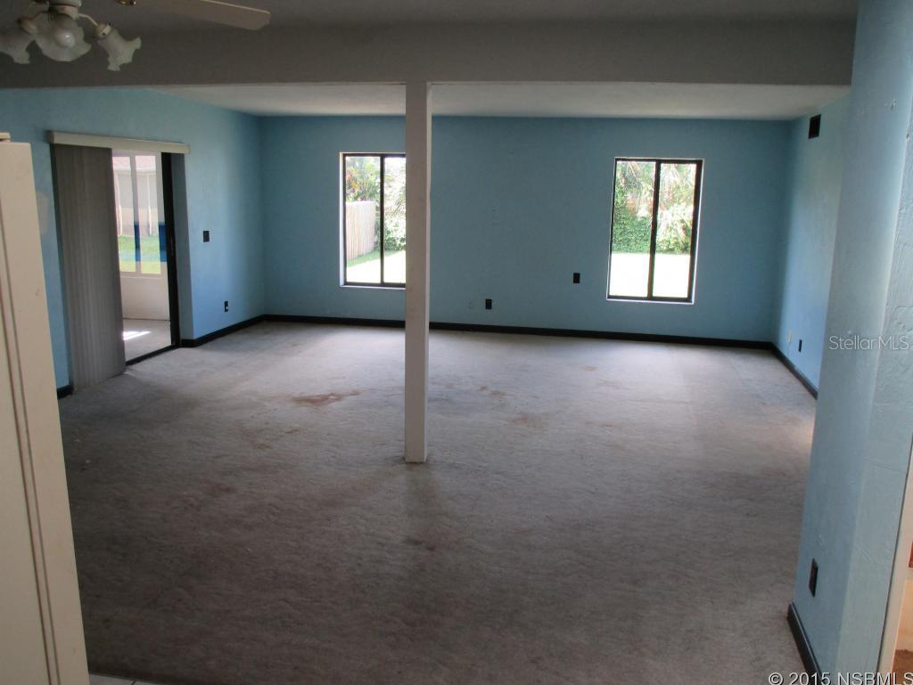 Pato Manor - Residential